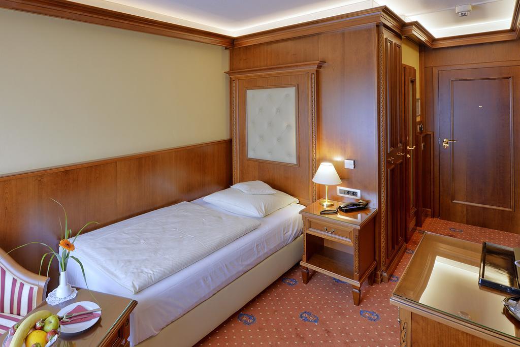 Parkhotel Stader Hof Екстериор снимка